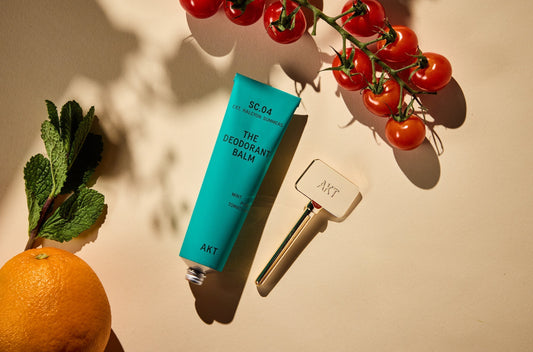 Natural Deodorant vs Antiperspirant: A Modern Guide